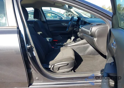 2019 Kia Forte Lxs из США, поврежденный, VIN 3KPF24AD3KE109091